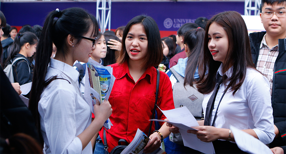 Tư Vấn Tuyển Sinh ngành Quản trị kinh doanh 