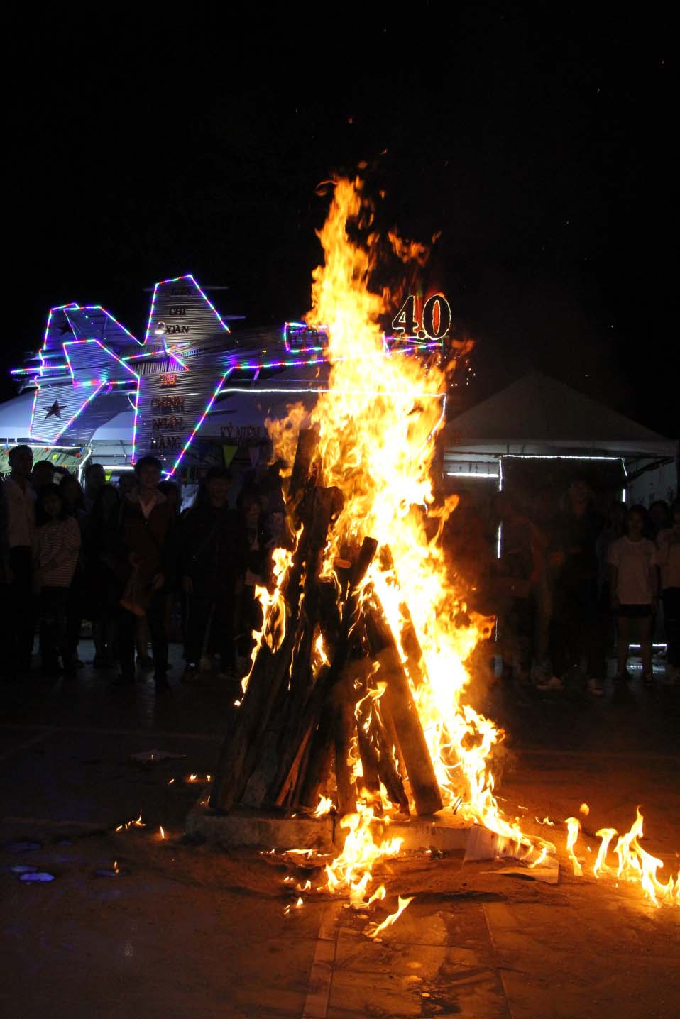 hoat dong thanh nien fbu 8